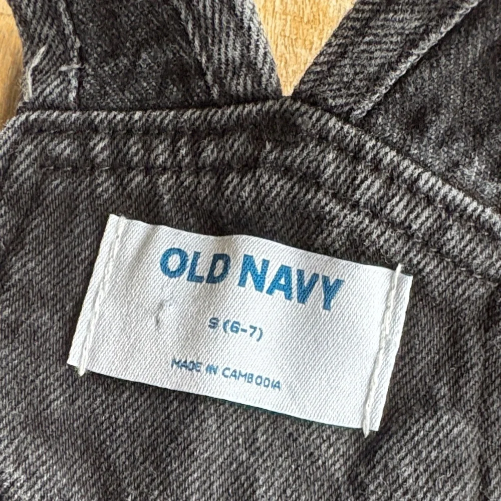 NWOT Old Navy Black Denim Overalls S(6/7)